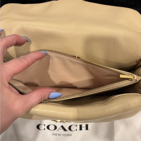 COACH Cream Puffer Bag - Picture 9 of 11
